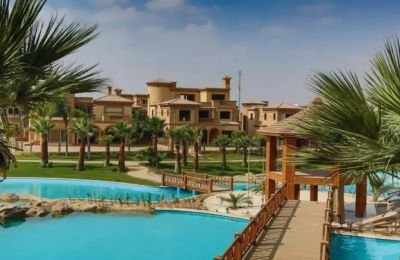 للبيع: فيلا 5 غرف نوم 1050 م² في لو ريف، وسط القاهرة، مصر