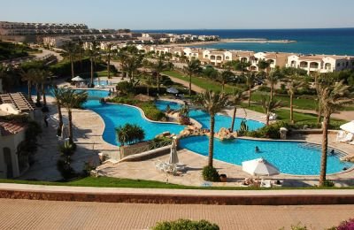 3-bedroom Chalet 110 m² for sale in La Vista 1, Ain Sokhna, Egypt
