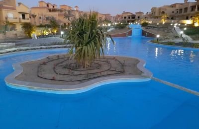 Villa 560 m² (5-bedroom) for sale in Leena Springs, New Cairo, Egypt