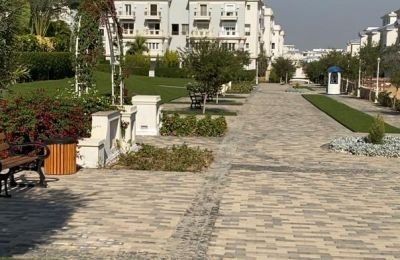 For sale: 5-bedroom Townhouse 298 m² in Mountain View October Park, 6th of October City, Egypt