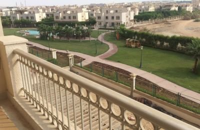 For sale: 3-bedroom Twinhouse 235 m² in Greens, El Sheikh Zayed, Egypt