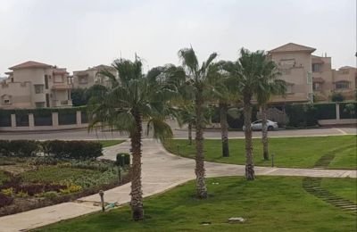4 غرف نوم فيلا 370 م² للبيع في رويال سيتي، الشيخ زايد، مصر
