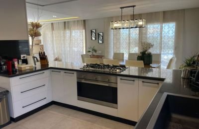 Villa 235 m² (5-bedroom) for sale in Beit Al Bahr, Sidi Heneish, Egypt