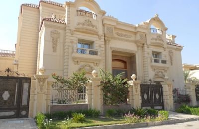 For sale: 9-bedroom Villa 1800 m² in El Safwa, 6th of October City, Egypt