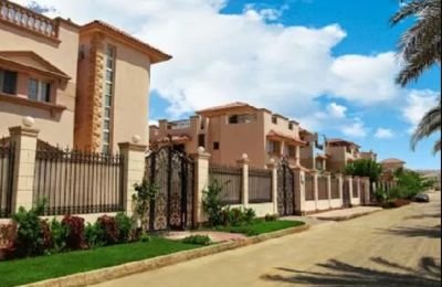 Villa 480 m² (6-bedroom) for sale in Royal City, El Sheikh Zayed, Egypt