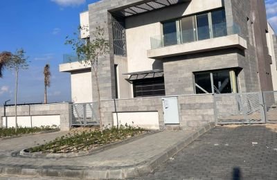 3-bedroom Townhouse 242 m² for sale in Hadaba, 6th of October City, Egypt