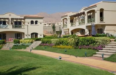 Chalet 180 m² (3-bedroom) for sale in La Vista 6, Ain Sokhna, Egypt