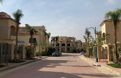 للبيع: فيلا 3 غرف نوم 270 م² في الباتيو 5 إيست، الشروق، مصر