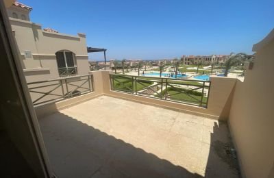 For sale: 4-bedroom Twinhouse 180 m² in La Vista Gardens, Ain Sokhna, Egypt