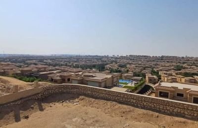 للبيع: فيلا 5 غرف نوم 900 م² في ستون بارك، القاهرة الجديدة، مصر