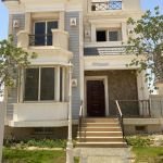 Villa 327 m² (5-bedroom) for sale in Mountain View Chillout Park, Northern Expansion, Egypt
