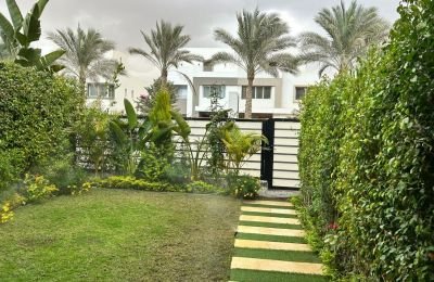 Townhouse 160 m² (2-bedroom) for sale in Hyde Park, 6th settlement, Egypt